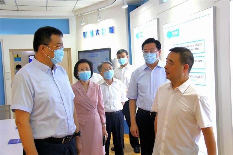 副省长高涛莅临9091美高梅信息视察调研