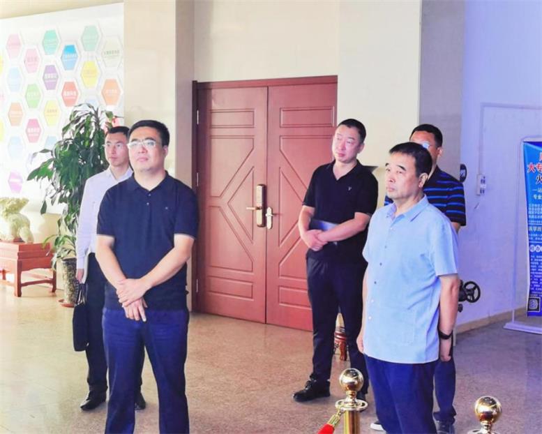 辽阳市白塔区委书记缪万举莅临9091美高梅信息调研领导